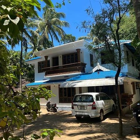 Vyshnavi Home Stay Thanniyam Buitenkant foto