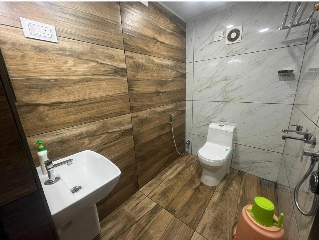 Vyshnavi Home Stay Thanniyam Buitenkant foto